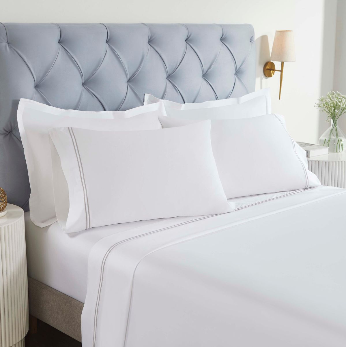 100% Embroidered Cotton Bedsheet Set (Sweet Rooms)